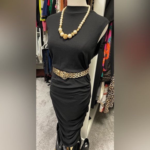 SHEIN dress L & blazer medium, faux pearl necklace & gold tone belt. - Picture 5 of 9